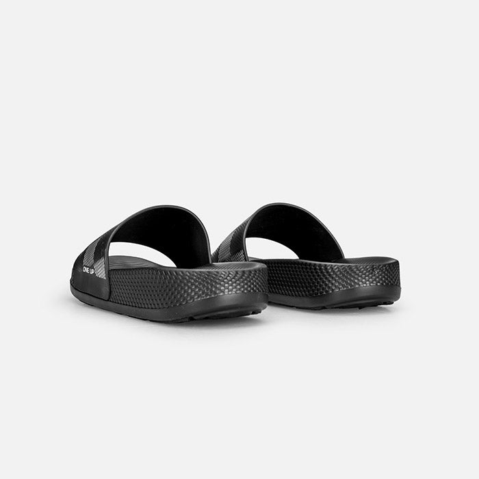 LUXE SLIDES